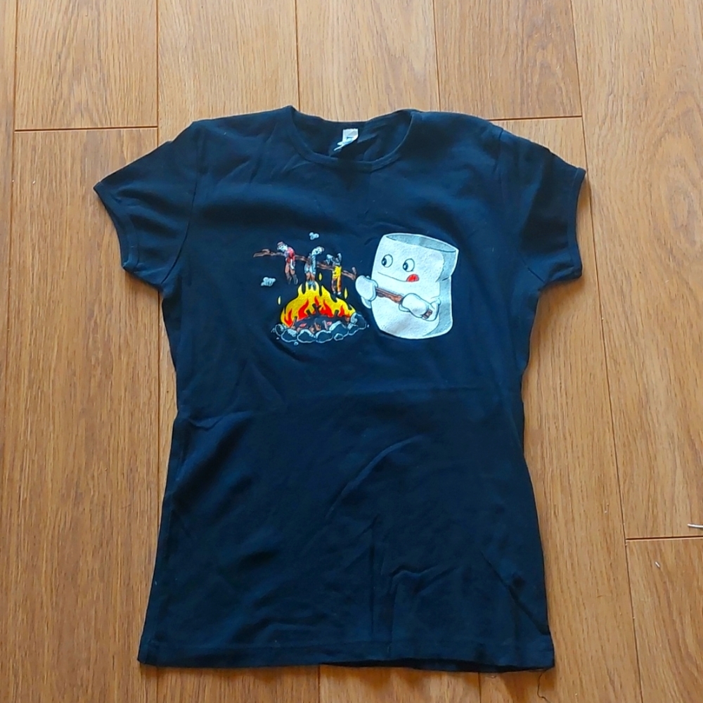 EUC Bella Graphic Tee Size M